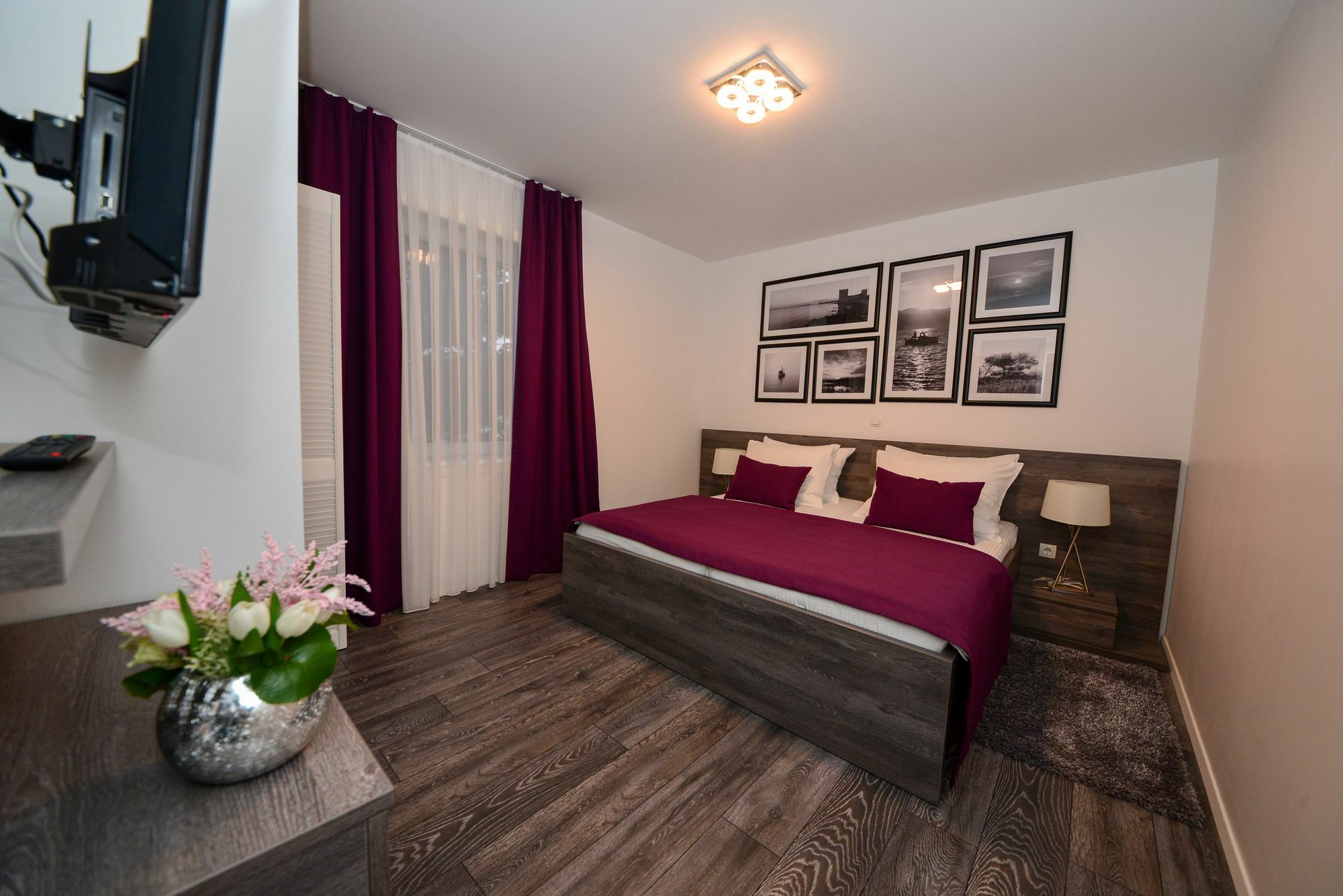 Sunset Deluxe Apartment