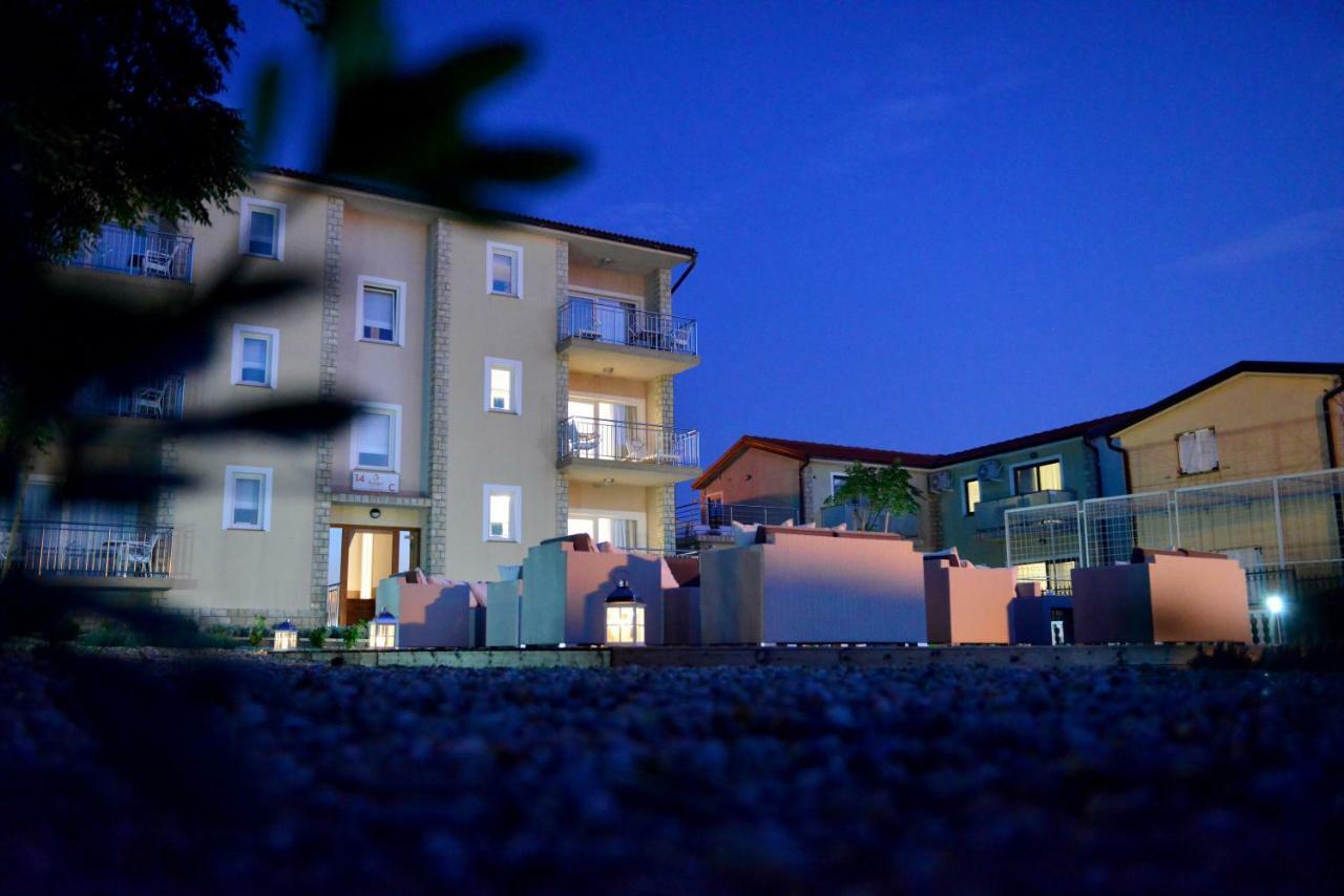 Sunset Deluxe Apartment *